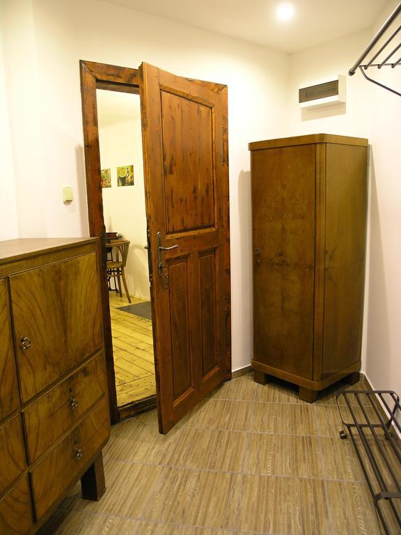 Stylove Podkrovni Apartmany אוסטרבה חדר תמונה